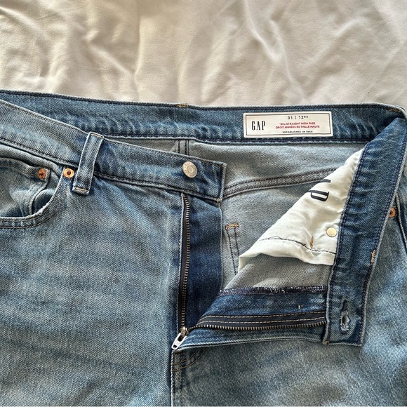 GAP, High Rise 90s Straight Jeans, size 31 - Picture 7 of 9